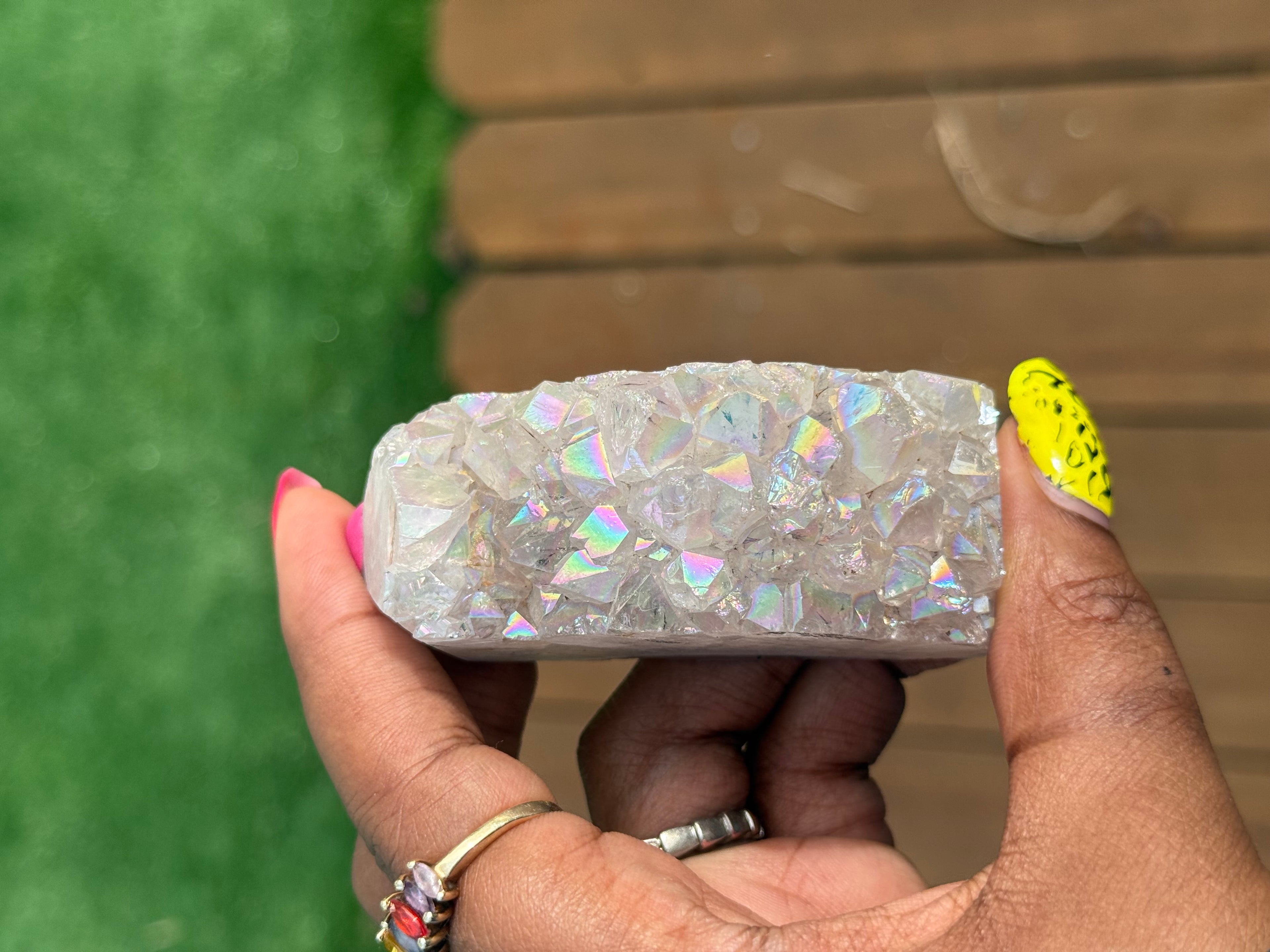 Aura Agate Cluster Tower