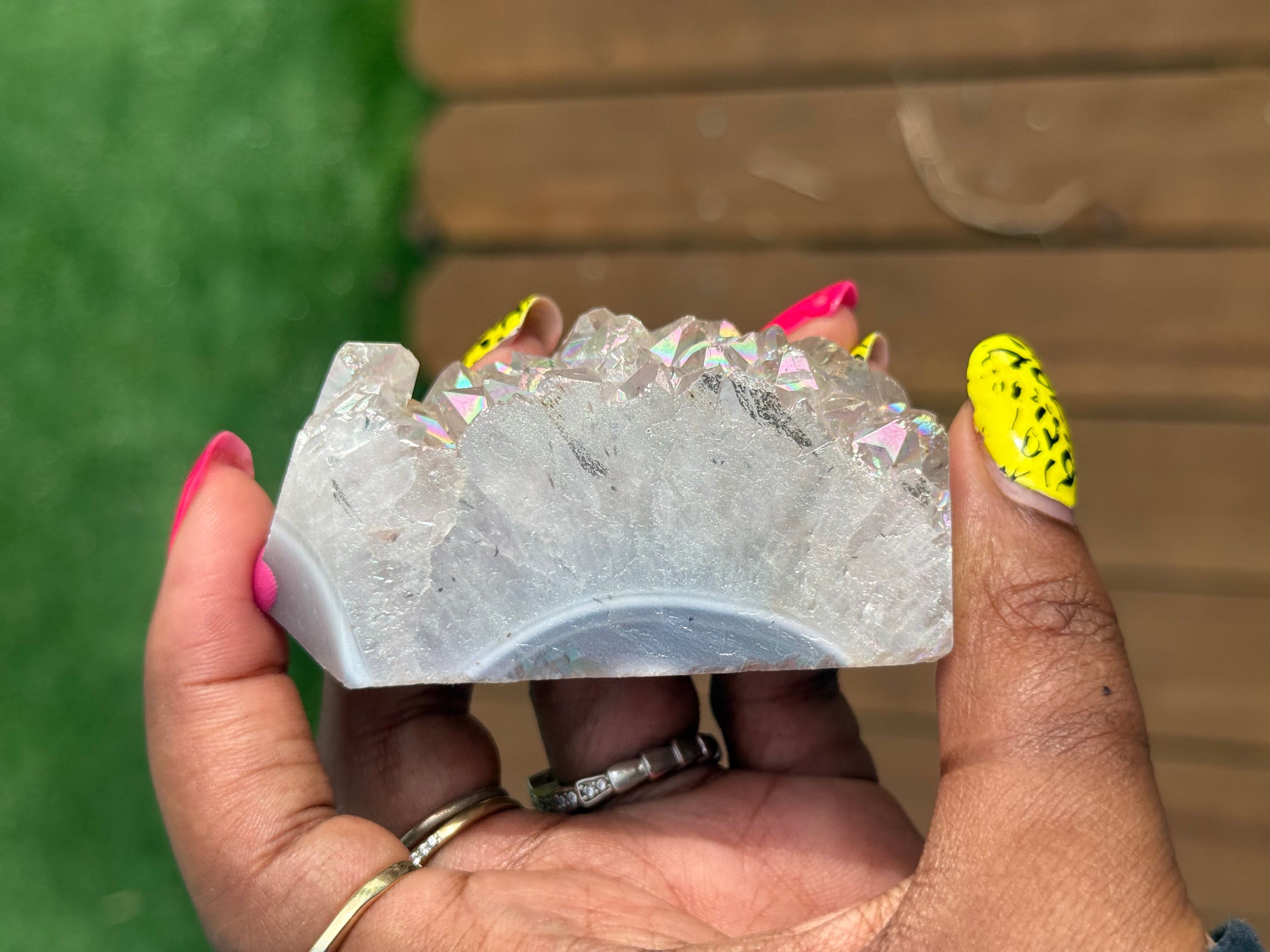 Aura Agate Cluster Tower