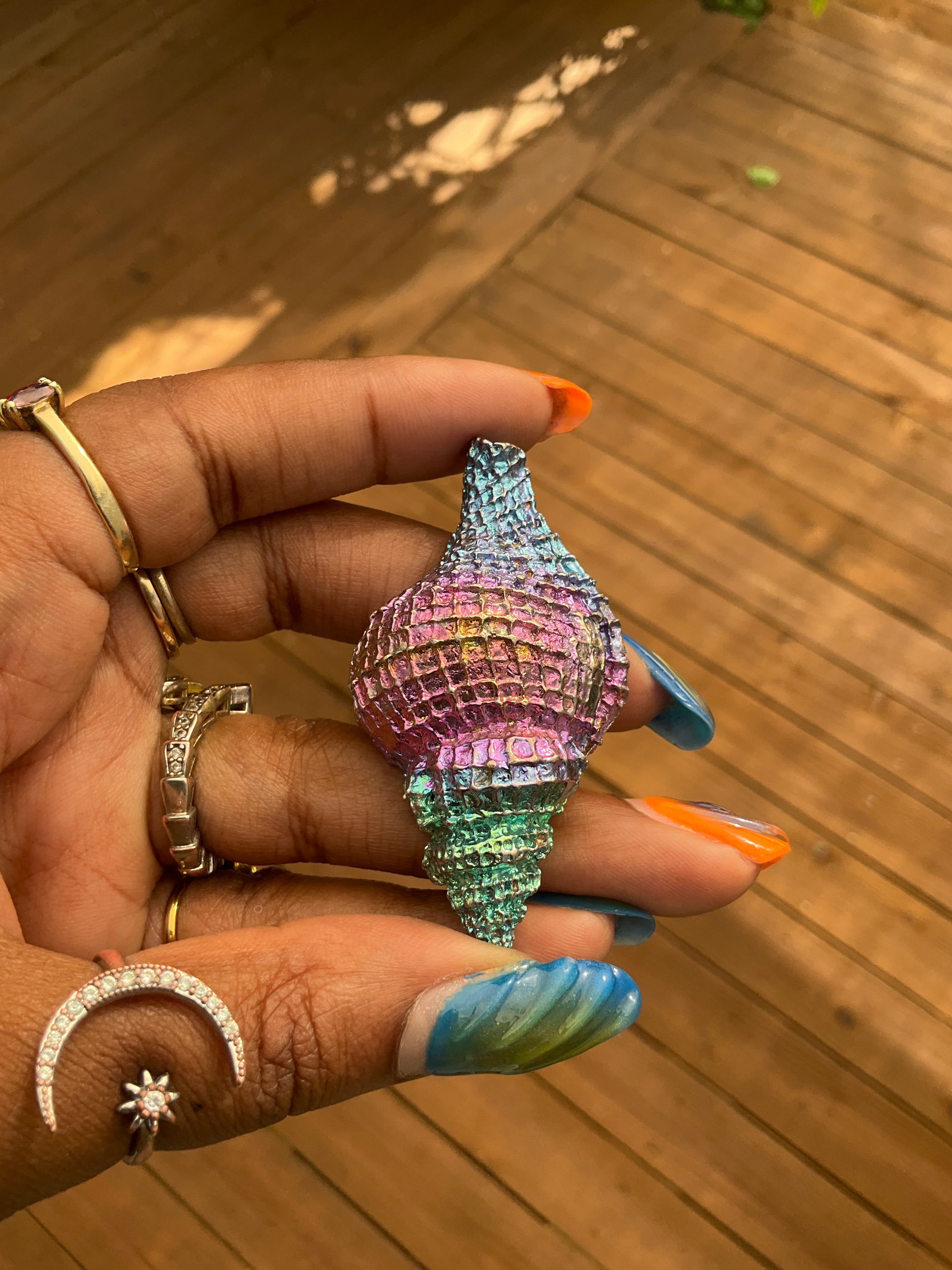 Bismuth shell or turtle