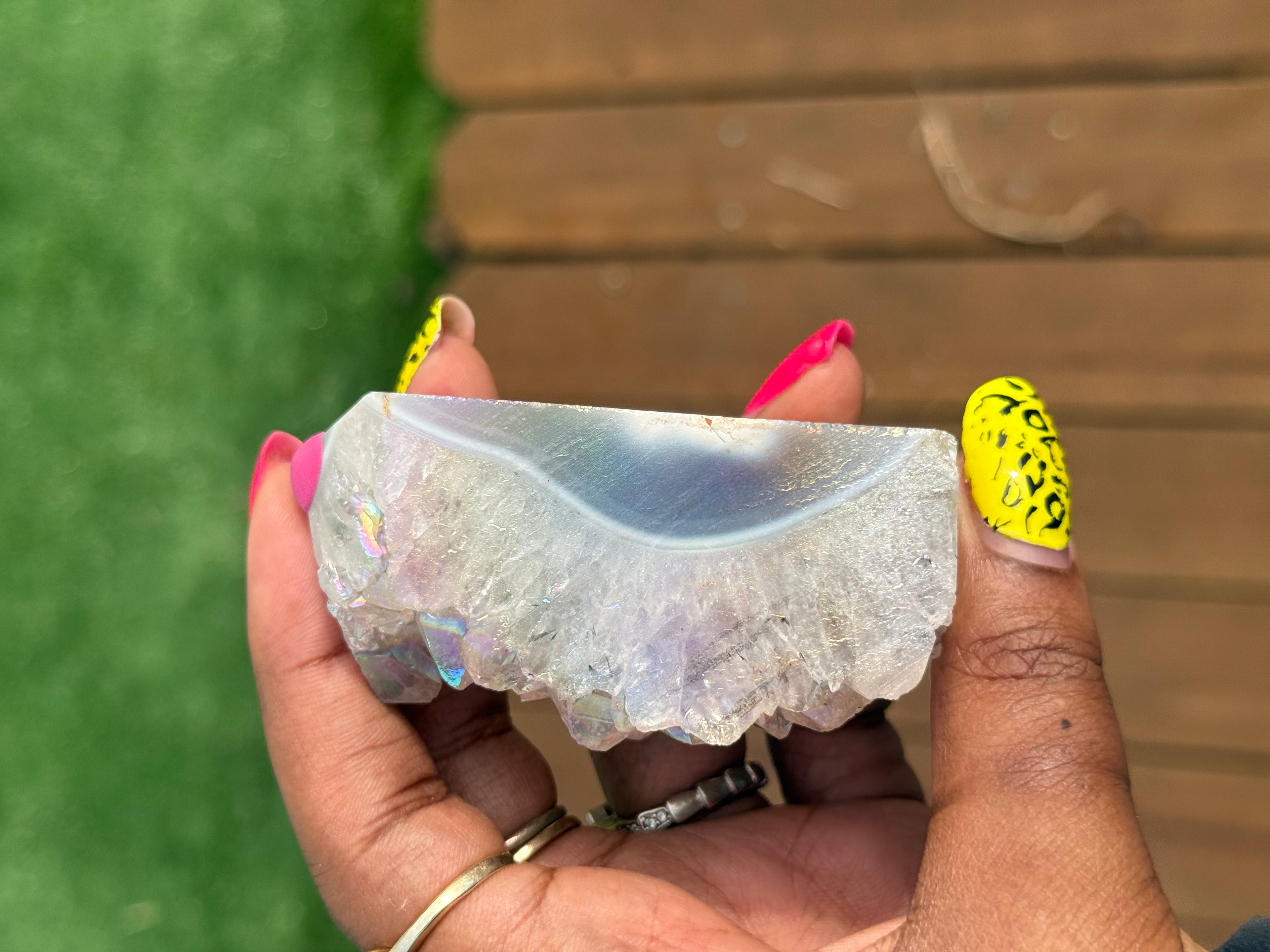 Aura Agate Cluster Tower