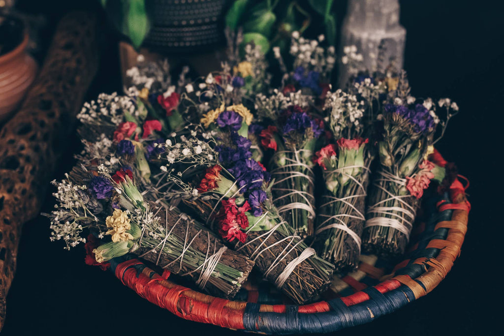 Mugwort Smoke Bundle - Intuitive Connection & Protection