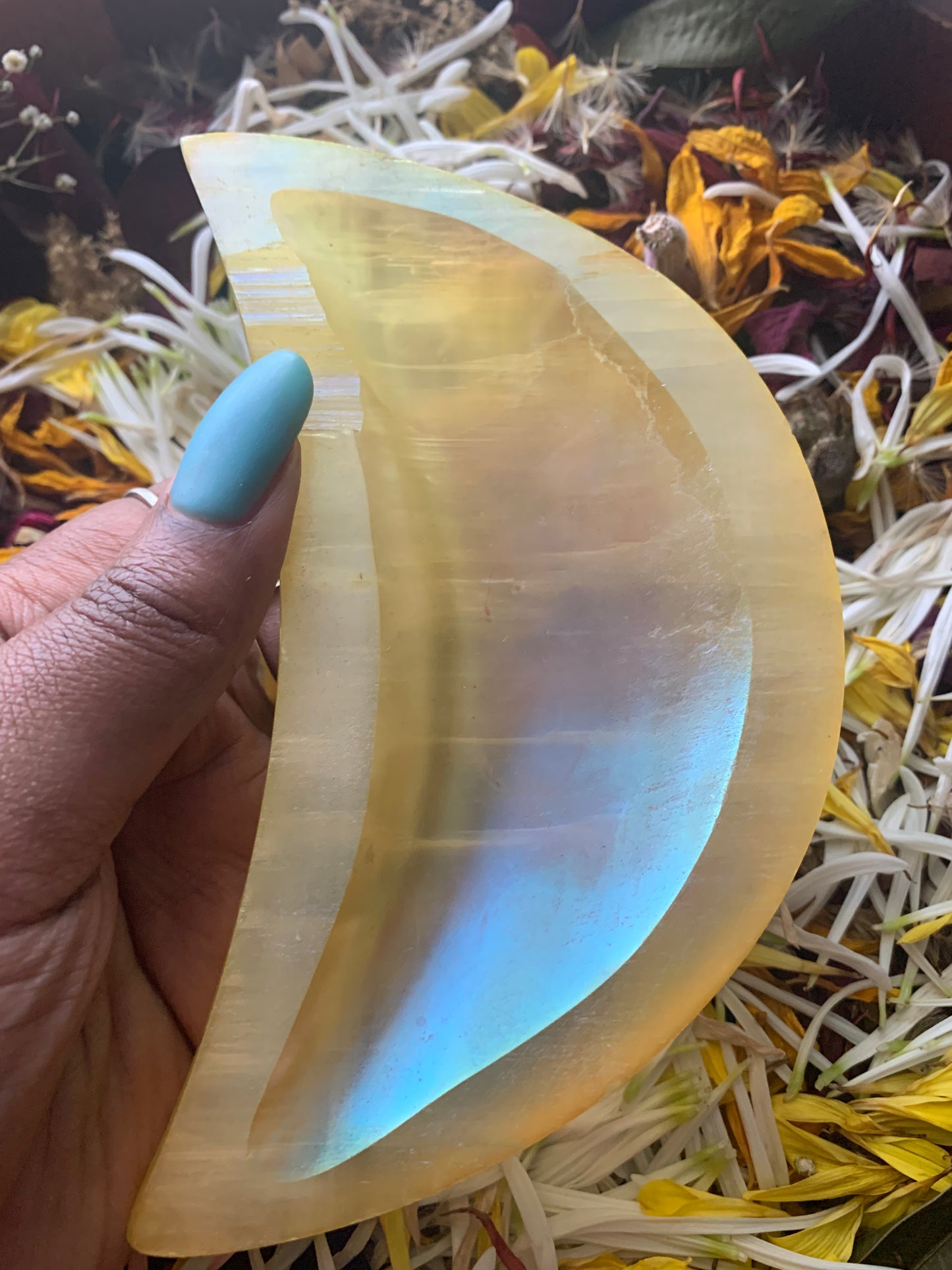 Aura Selenite Moon Bowl - Astrolyszics