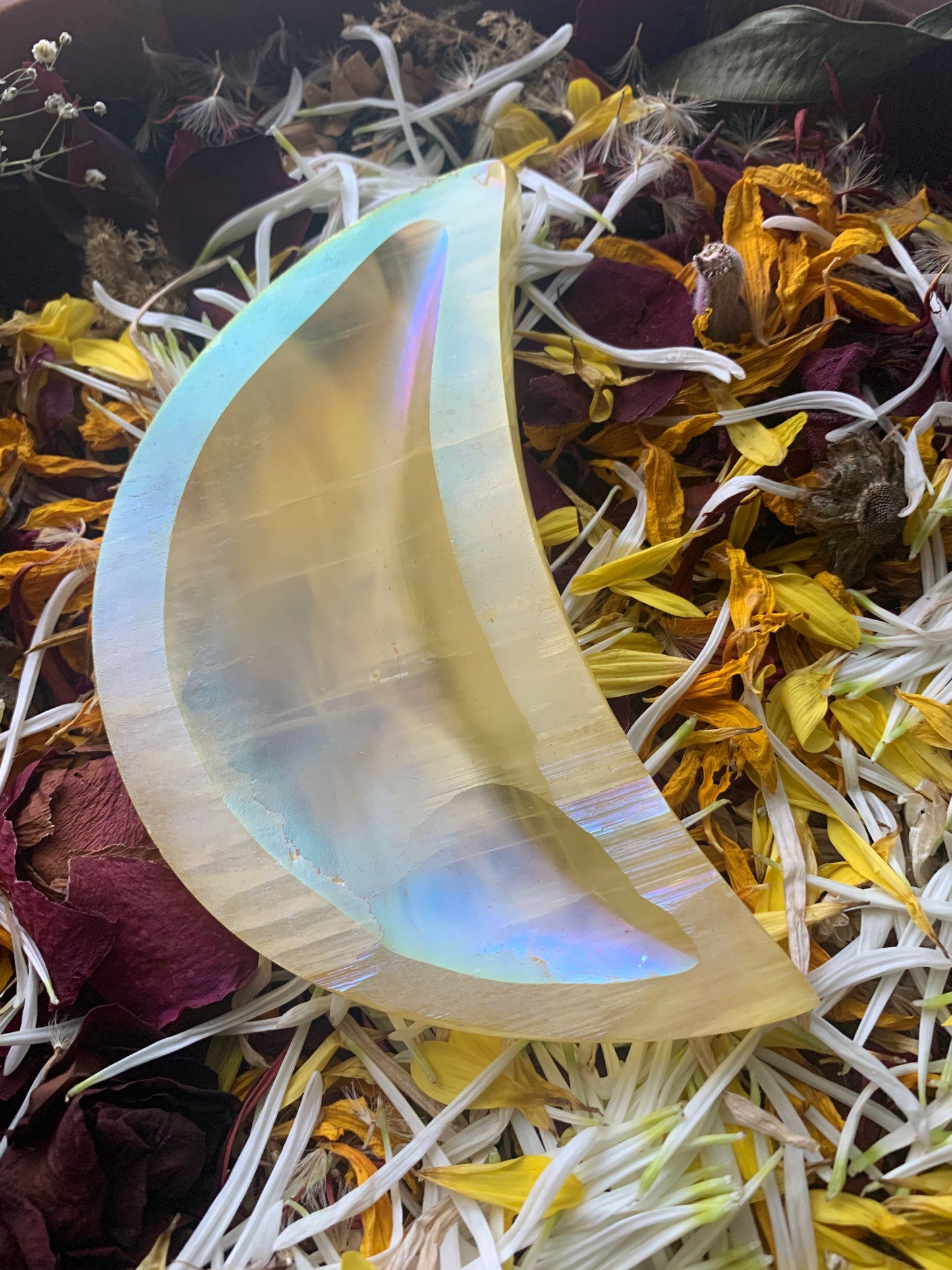 Aura Selenite Moon Bowl - Astrolyszics