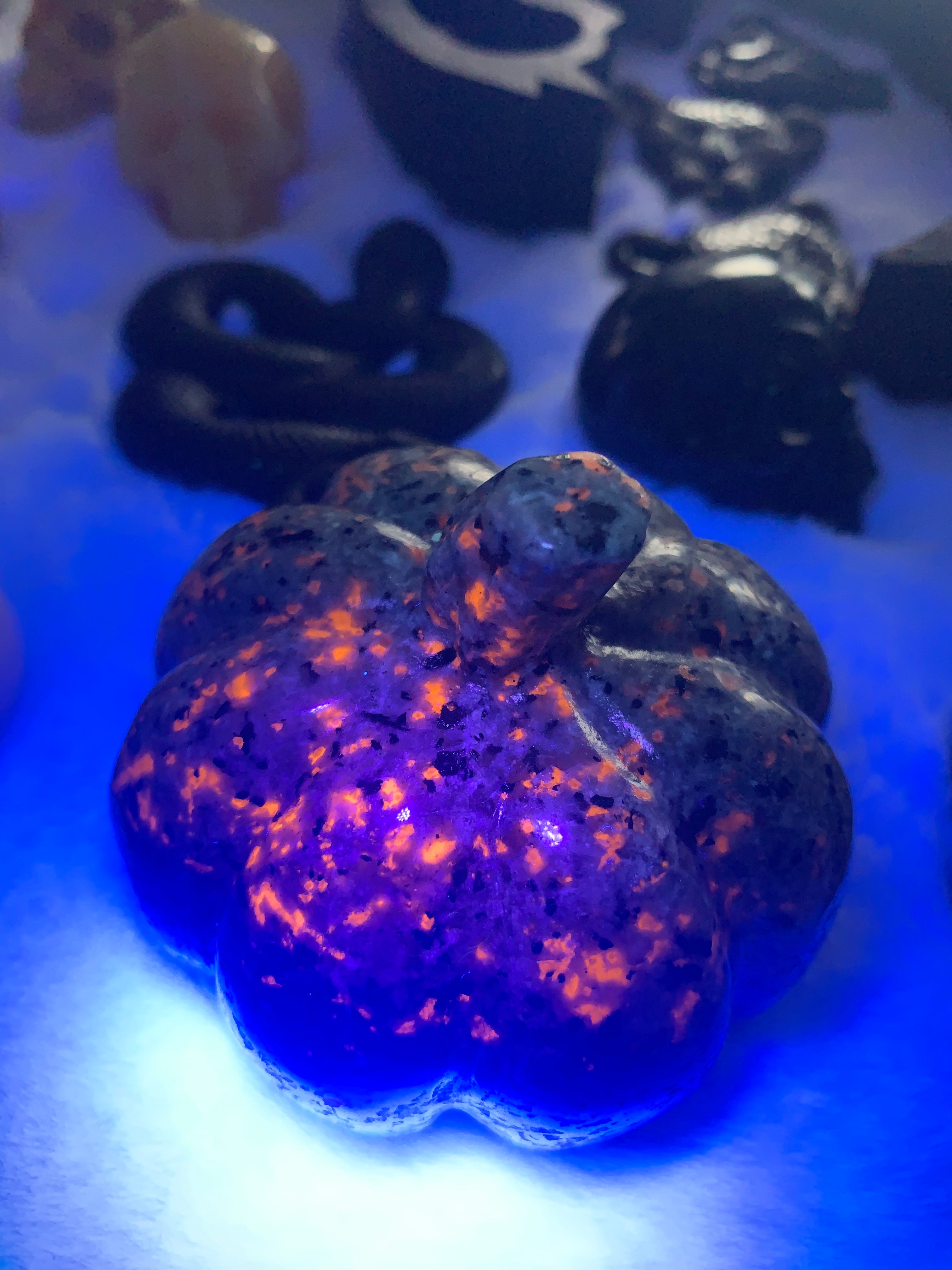 Yooperlite Pumpkin & Skull - Astrolyszics