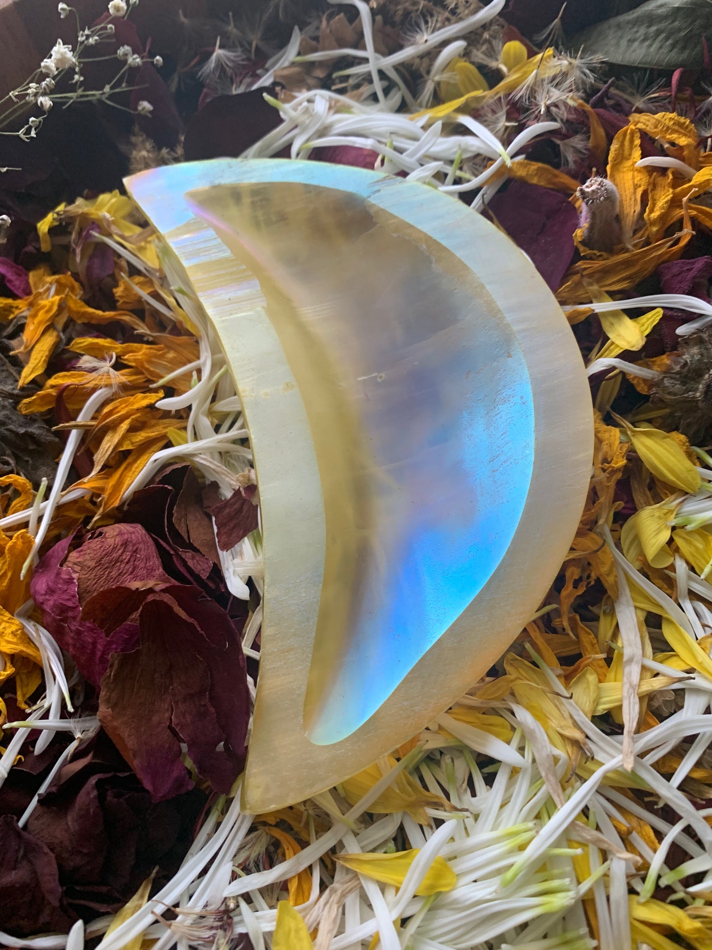 Aura Selenite Moon Bowl - Astrolyszics