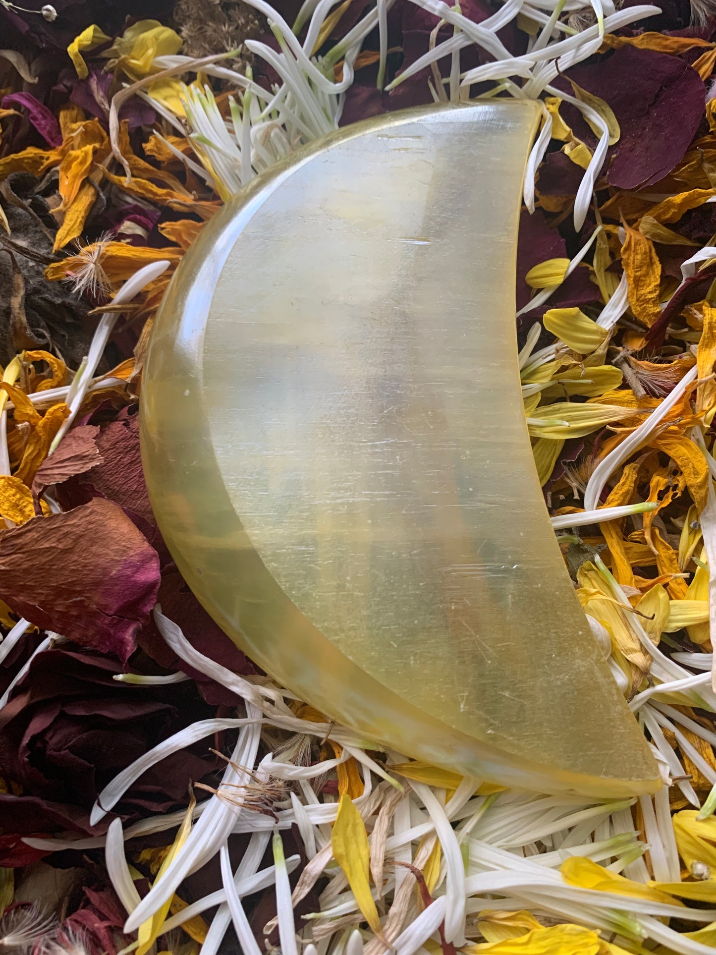 Aura Selenite Moon Bowl - Astrolyszics